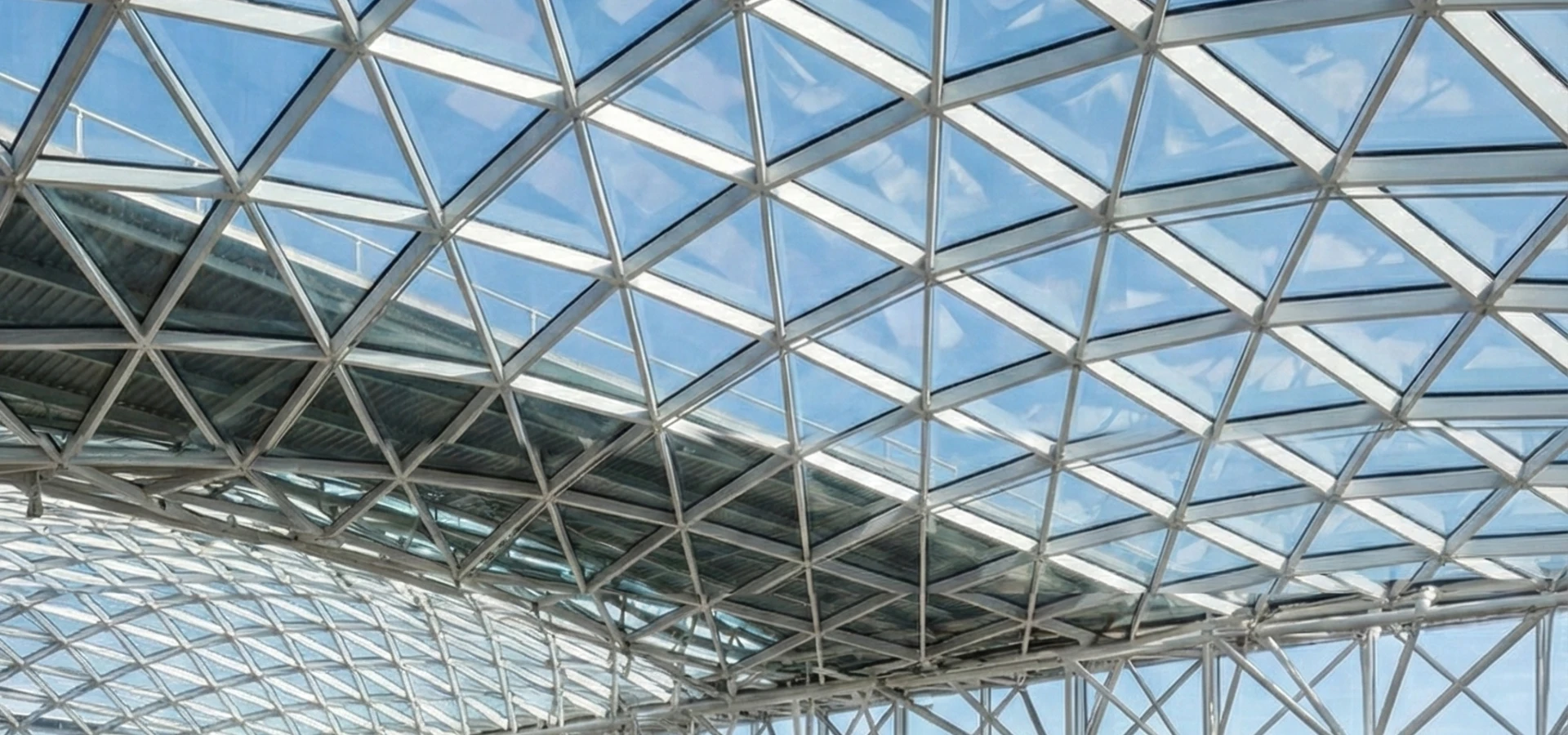 Büyük Ölçekli Yapılar İçin Akıllı Çatı Mühendisliği